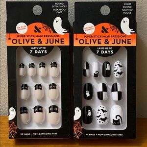 NIB Olive And June Super Stick Press On Mani Nails Halloween